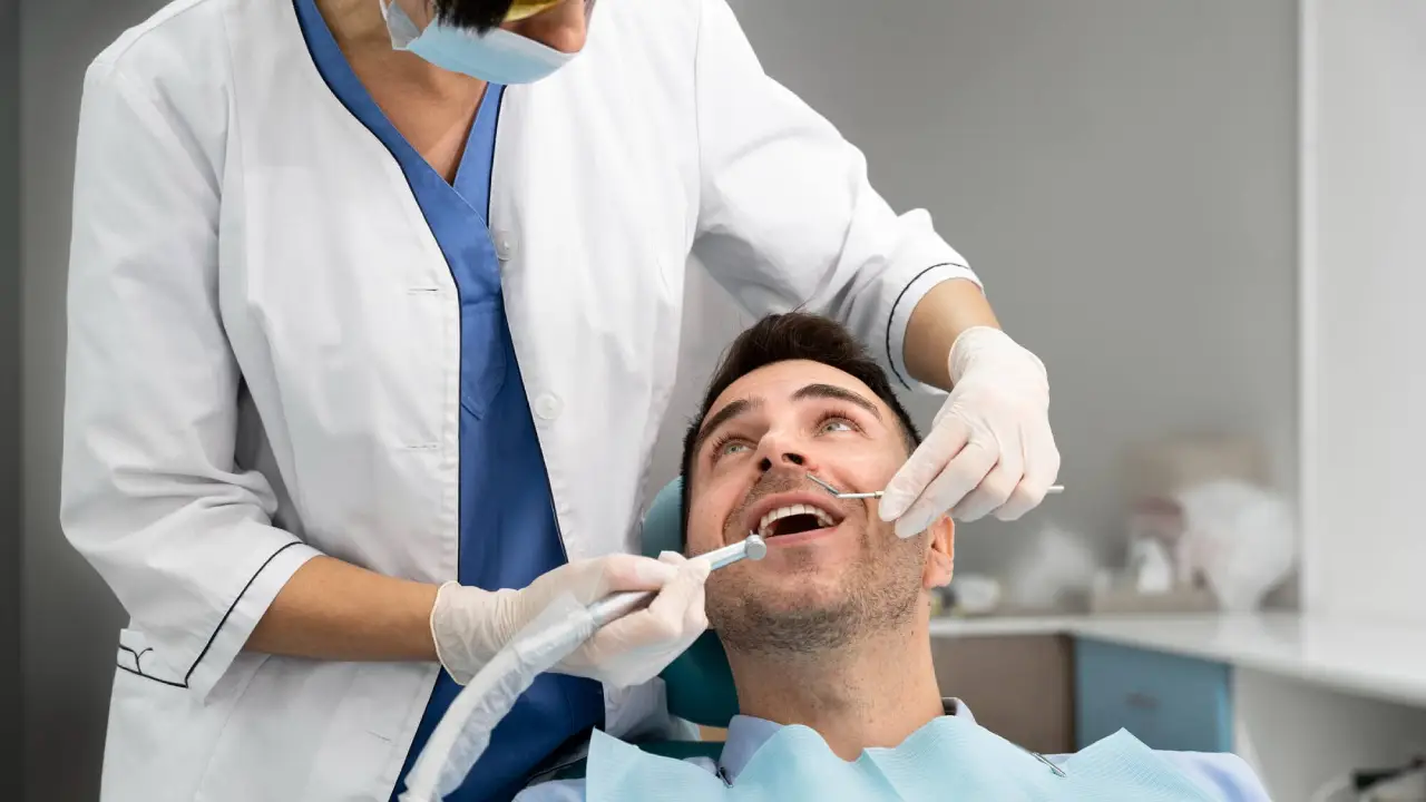 How Private Dentists Manage Dental Anxiety Through Continuity of Care and Long-Term Therapeutic Relationships
