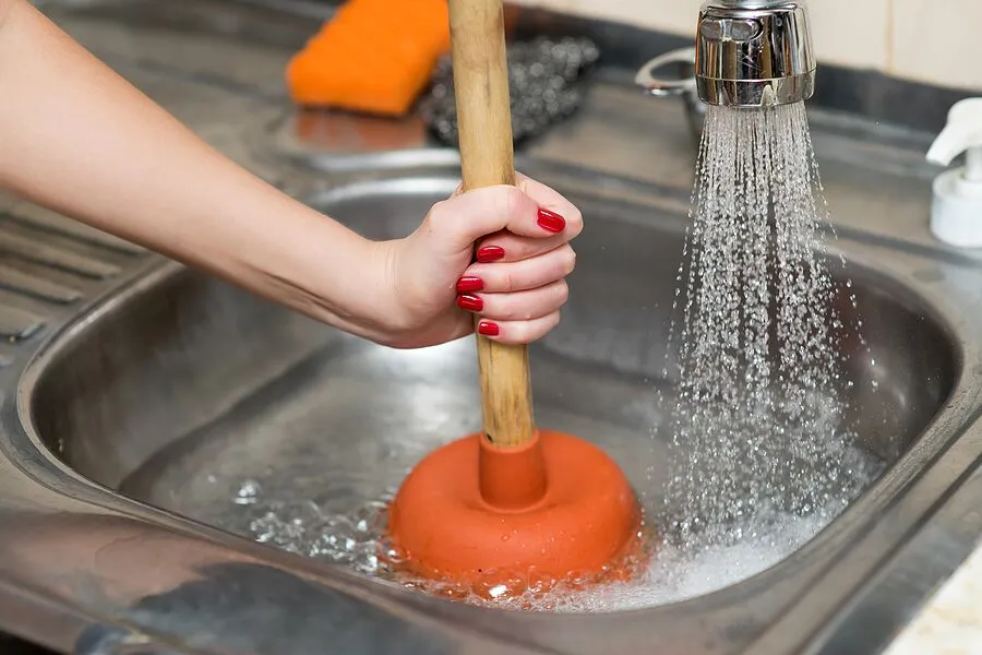 Common Drain Blockage Signs Homeowners Should Never Ignore During Daily Use
