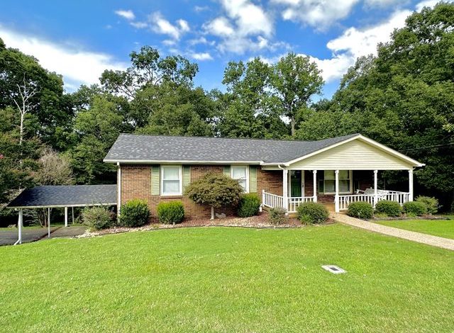Some Estate Properties Leave a Stronger First Impression